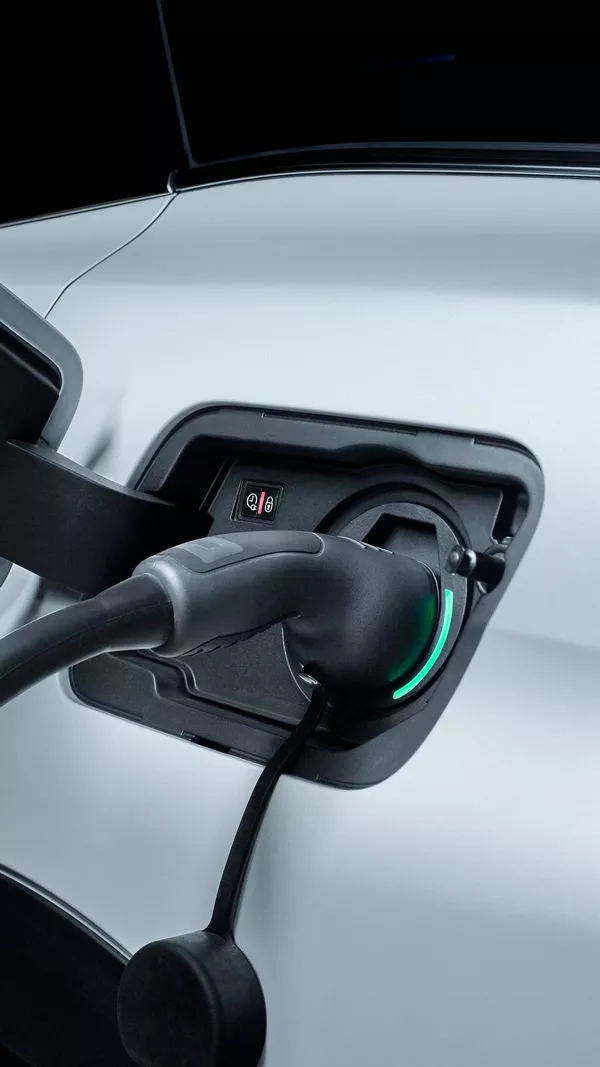 electrified Peugeot 3008 GT 2019 charging