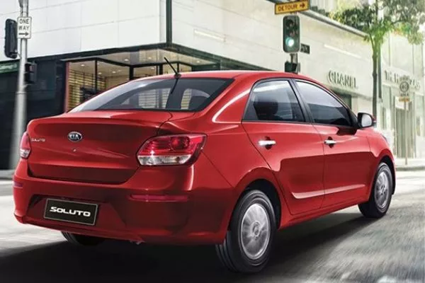 A picture of the rear of the Kia Soluto.