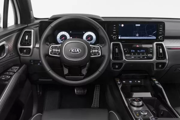 A picture of the 2020 Kia Sorento's dashboard, steeringwheel and center console