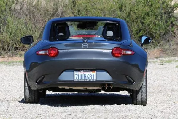 Mazda MX5's rear end