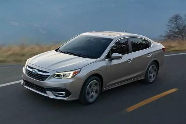 A picture of the Subaru Legacy on a quiet provincial road