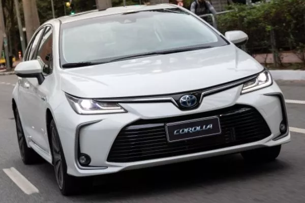 toyota corolla altis hybrid 2020