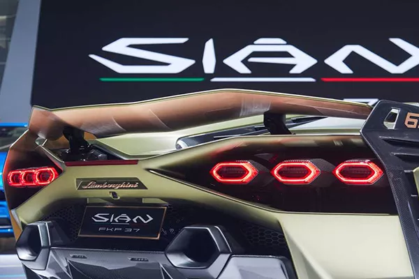 Lamborghini Sian's rear end