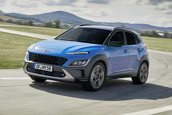 A picture of the standard 2021 Kona on a racetrack.