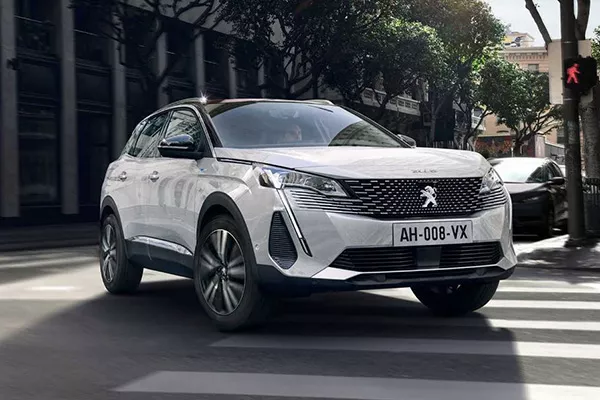 A picture of the front of the Peugeot 3008