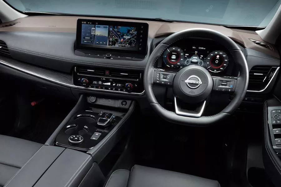 A picture of the Nissan X-Trail's cockpit