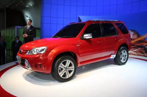 a red Ford at 2005 Tokyo Motor Show