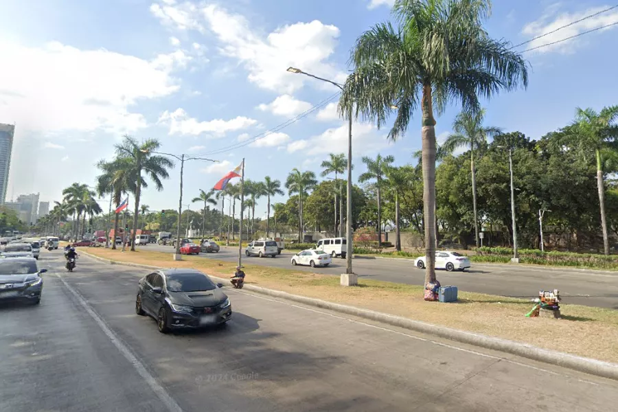 Roxas Blvd. just after its intersection with Padre Burgos Ave.