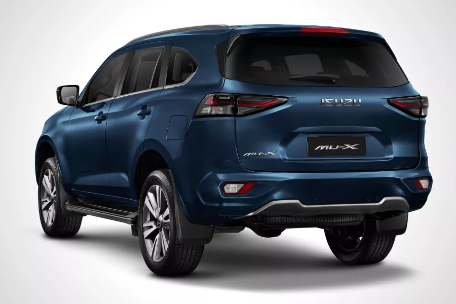 Refreshed mu-X from the rear