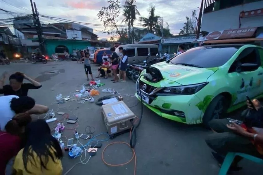 Nissan LEAF mobile phone charging station