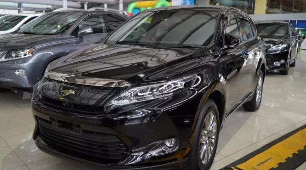 Angular front of the Toyota Harrier