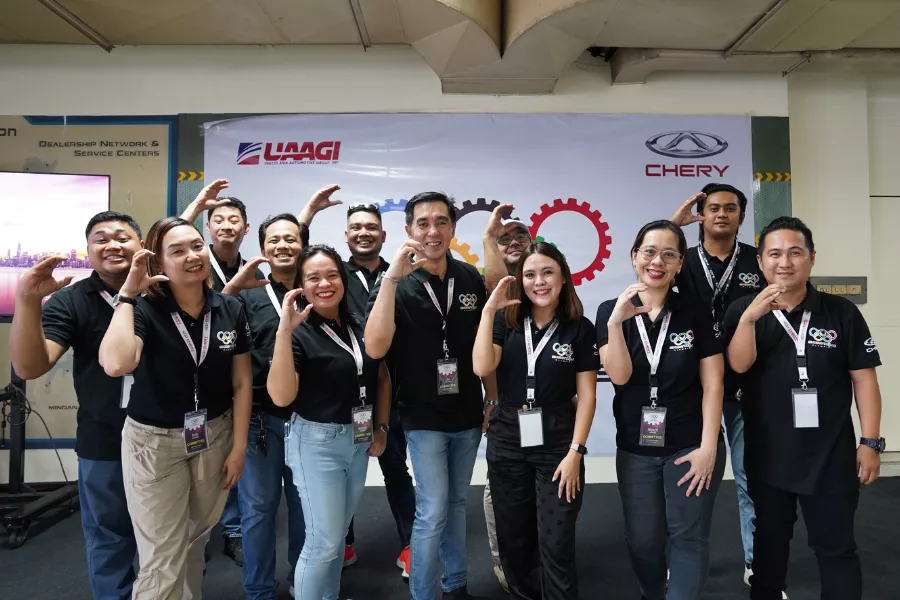 A picture of Chery Auto PH executives, service technicians, and partsmen
