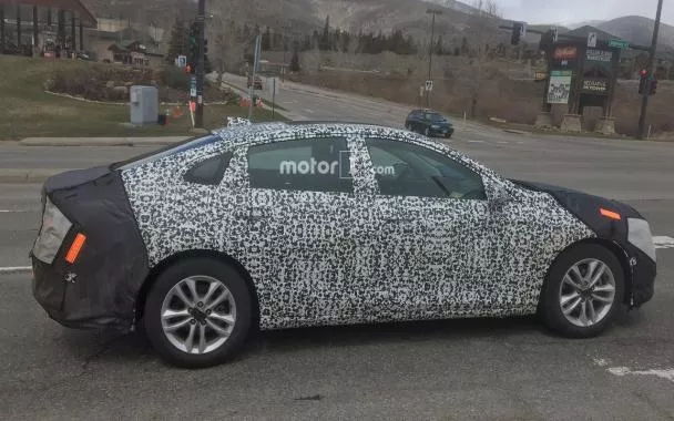 Spy photos: 2019 Chevrolet Malibu side view