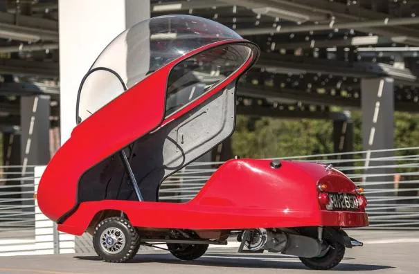 Side view of the Peel Trident