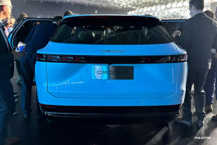 Omoda's latest crossover from the rear