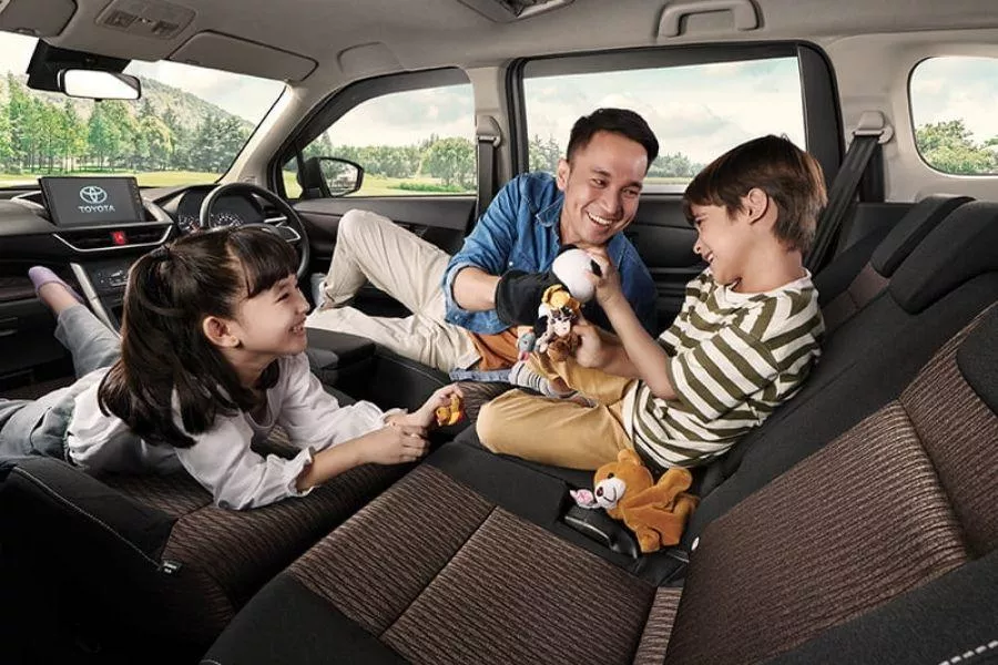 2022 Toyota Avanza seats