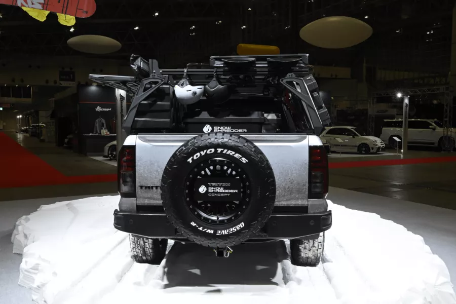 Triton Snow Shredder rear