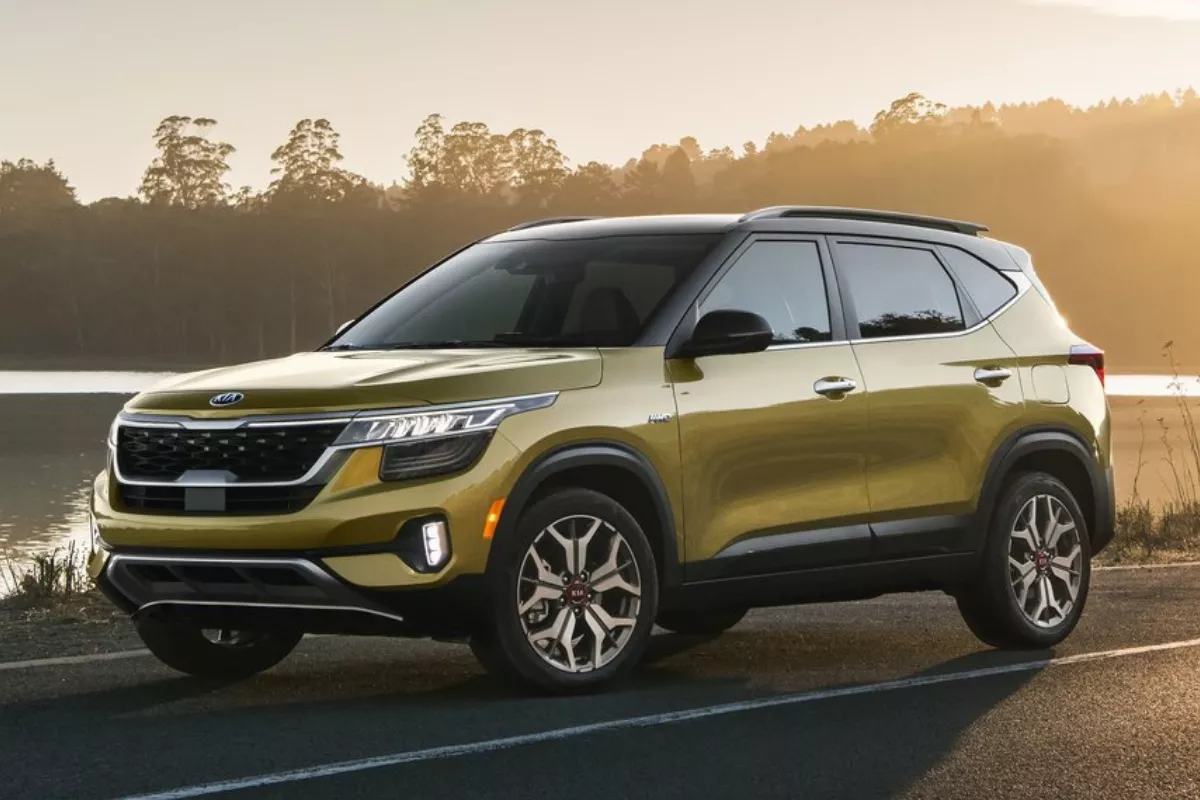 Kia Seltos front profile shot