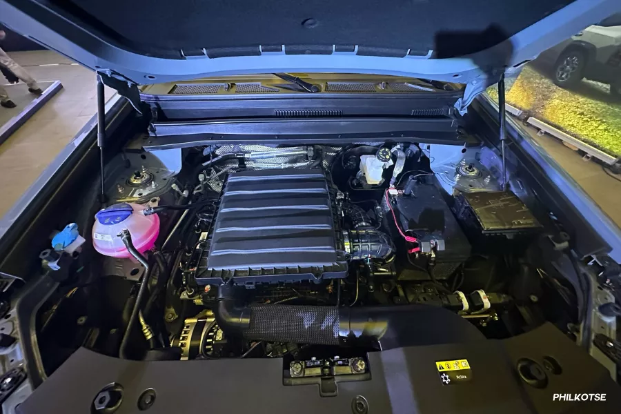 The Jetour T2's 2.0-liter turbocharged inline-4 gasoline engine