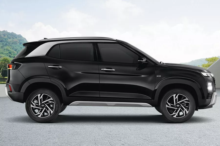 The Creta from the side