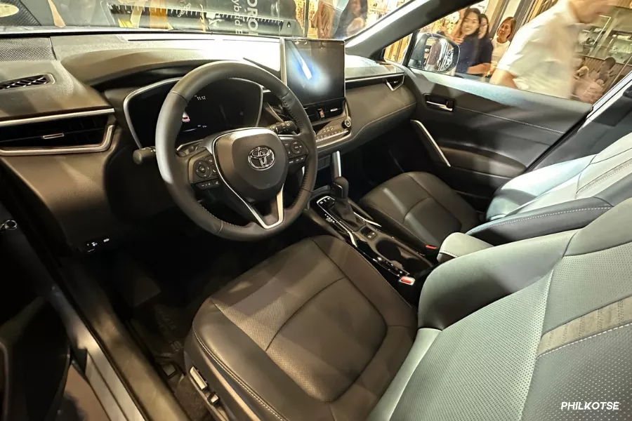 Corolla Cross HEV's cockpit