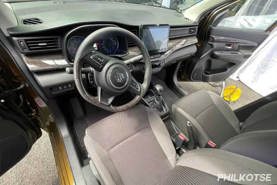A picture of  the Suzuki Ertiga Hybrid's cockpit