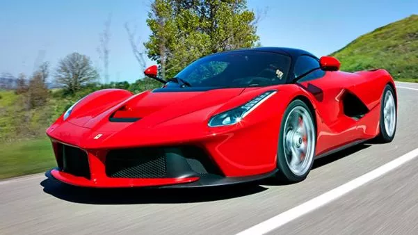 Angular front of the Ferrari LaFerrari