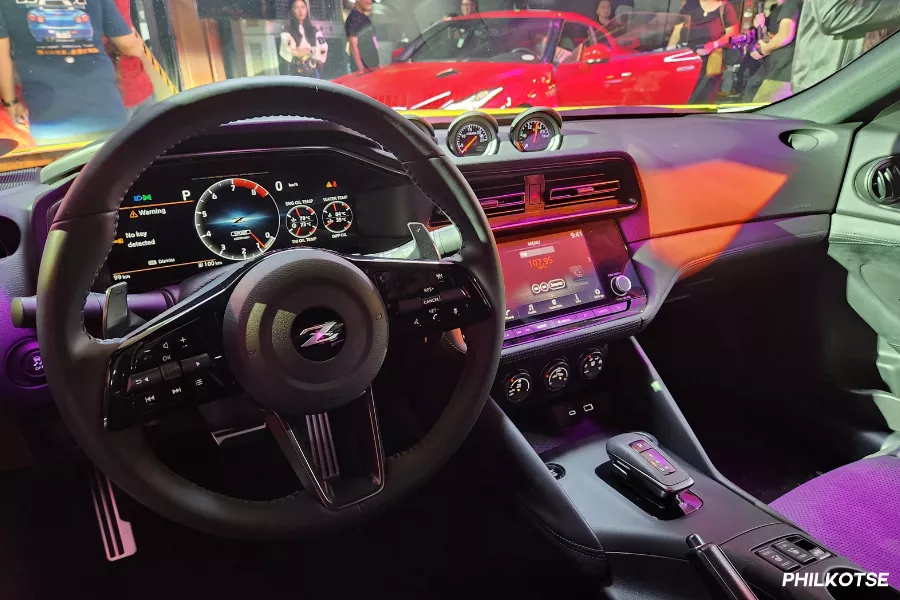 The Nissan Z's cockpit The Nissan Z's cockpit