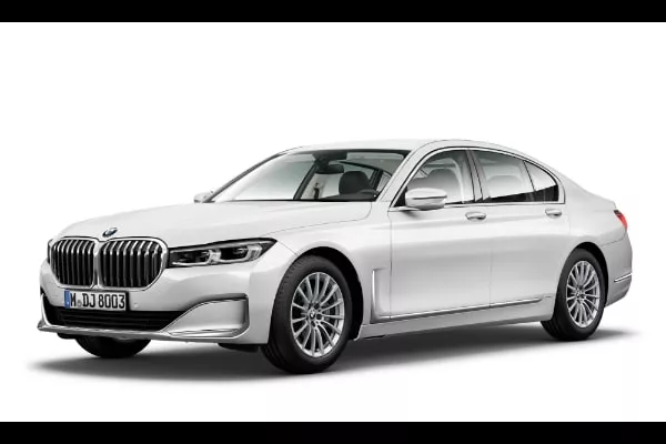 BMW 730i front 