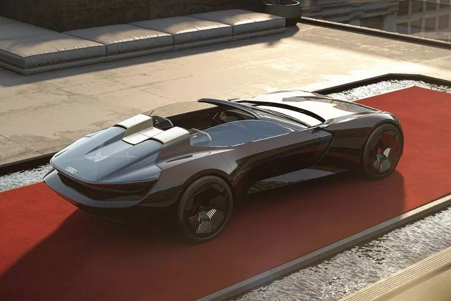 A picture of the rear of the Audi Skysphere