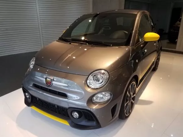 Abarth 595 Turismo angular front