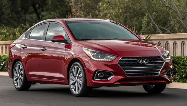 A red Hyundai Accent 2018 angular front view