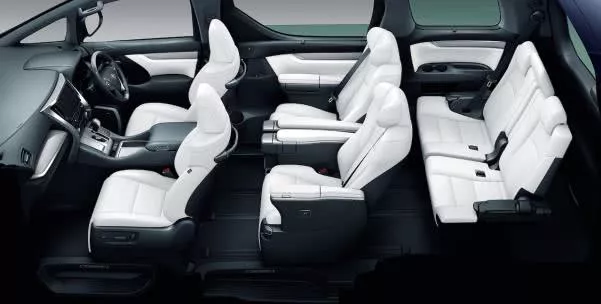 Toyota Alphard 2018 facelift cabin