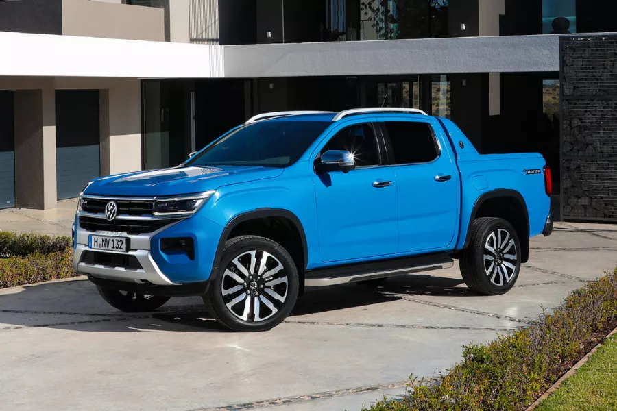 A picture of the 2023 Volkswagen Amarok