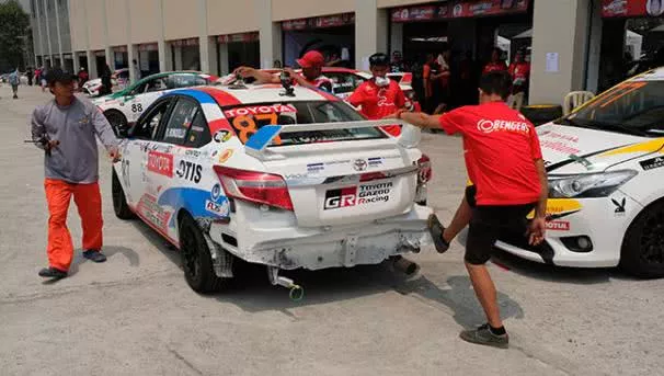 2017 Vios Cup Leg 1 clearly broken racing car