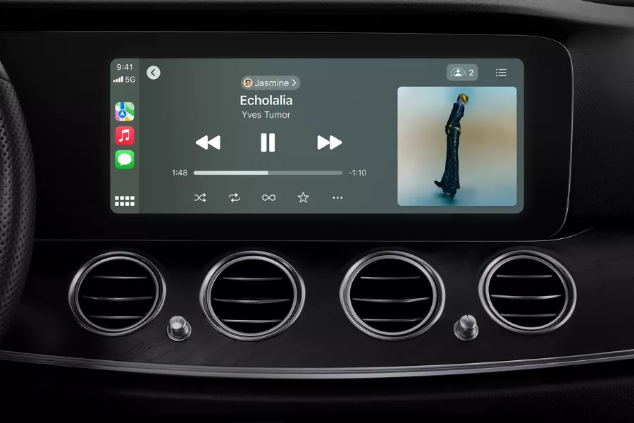 Apple SharePlay infotainment screen