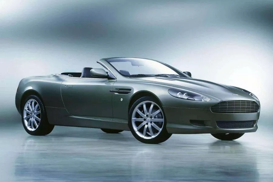 Aston Martin DB9 Aston Martin DB9 front view