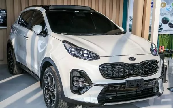 Kia Sportage 2018 facelift angular front