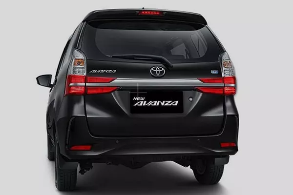 A shot of the rear of the 2019 Toyota Avanza