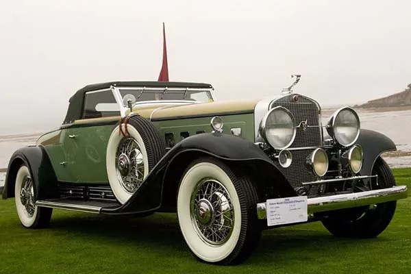 A picture of a 1931 Cadillac V16