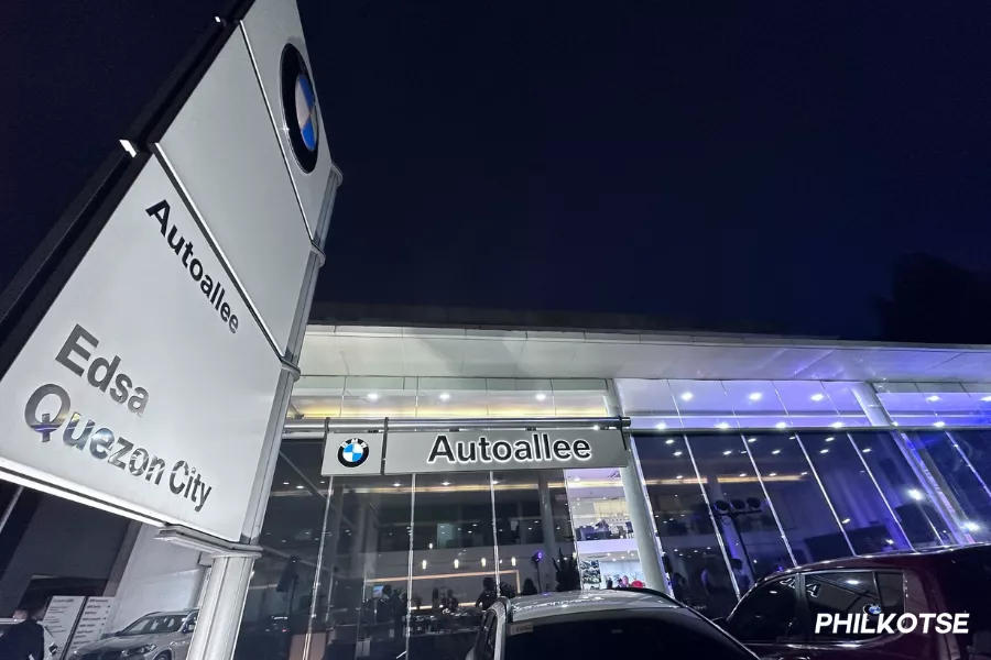 Autoallee BMW dealership facade