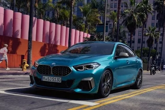 BMW 2 Series front view