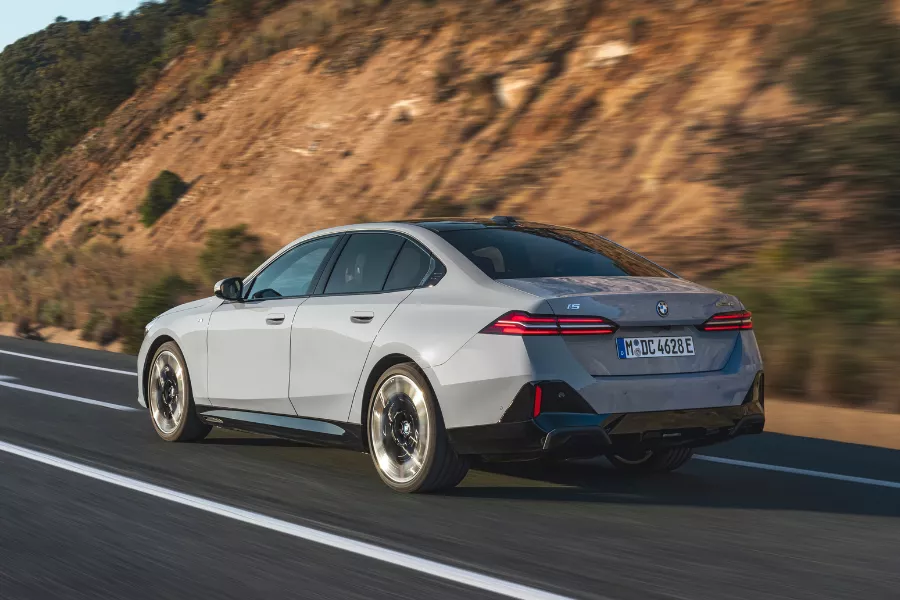 5 Series from the rear
