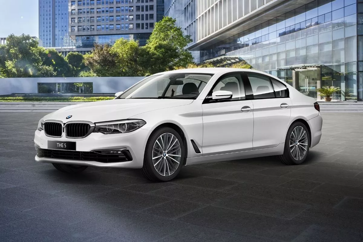 A picture of the BMW 520i Sport 