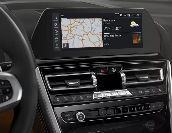 BMW 850i 2019 Interior 2