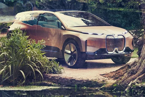 BMW iNext 2021 design