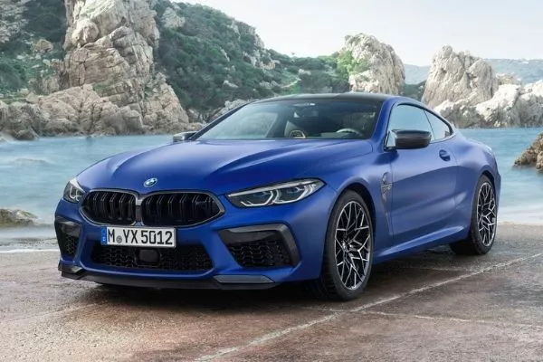 A picture of the BMW M8