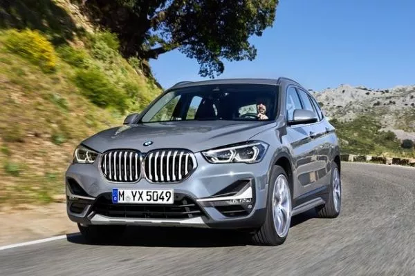 bmw-x1-on-the-road