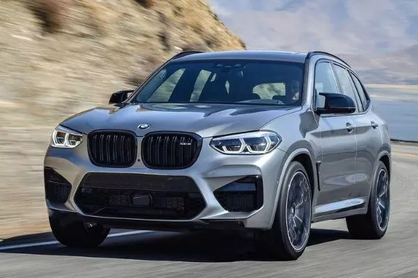 bmw-x3-on-the-road