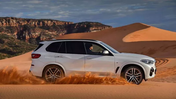 The X5 is armed with standard dynamic dampers, air suspension and optional Adaptive M Suspension Professional BMW X5 2019 on the road